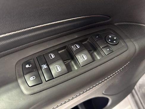 Used 2023 Dodge Durango SRT AWD/4WD image 32