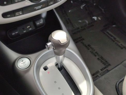 Used 2015 Kia Soul EV FWD image 24