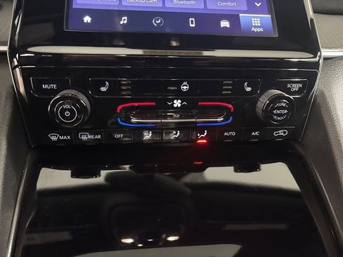 Certified 2023 Jeep Grand Cherokee Altitude image 20