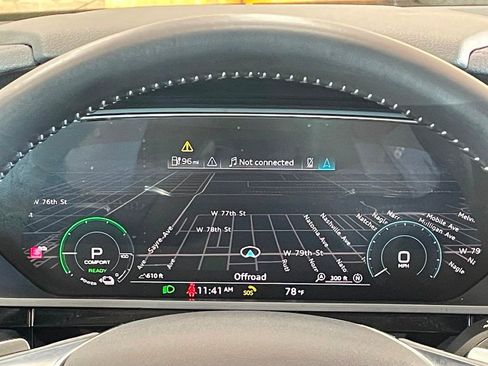 Used 2019 Audi e-tron Premium Plus image 31