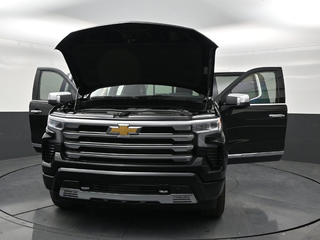 Used 2026 Chevrolet Silverado 1500 High Country w/ Technology Package RWD image 33