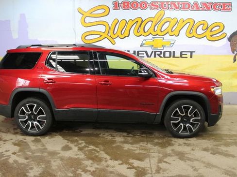 Used 2021 GMC Acadia SLE w/ Driver Convenience Package AWD/4WD image 1
