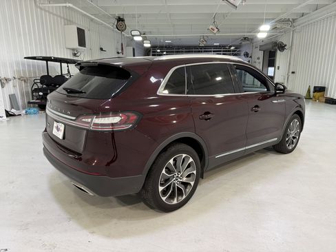 Used 2023 Lincoln Nautilus Reserve image 5