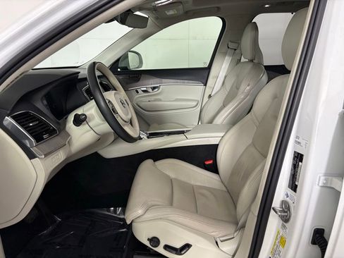 Used 2023 Volvo XC90 T8 Ultimate w/ Lounge Package AWD/4WD image 15
