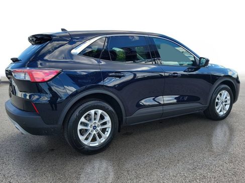 Used 2021 Ford Escape SE w/ Cold Weather Package FWD image 4