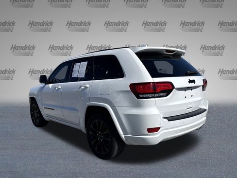 Used 2021 Jeep Grand Cherokee Laredo X image 7