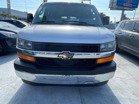 Used 2017 Chevrolet Express 3500 LT w/ LT Preferred Equipment Group RWD image 1