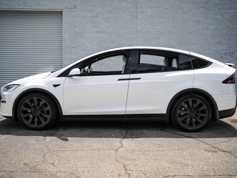 Used 2022 Tesla Model X Plaid AWD/4WD image 10