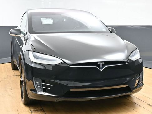Used 2020 Tesla Model X Long Range AWD/4WD image 3