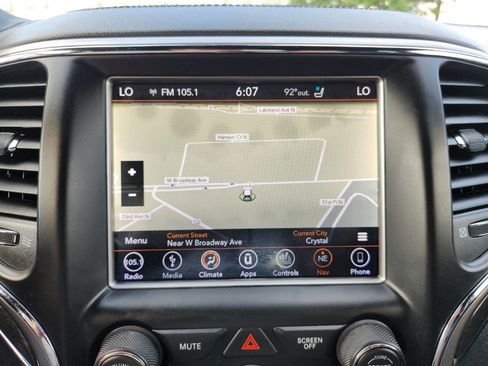 Used 2018 Jeep Grand Cherokee Overland image 28