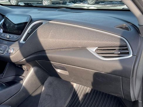 Used 2024 Chevrolet Malibu LS image 27