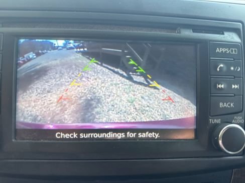 Used 2015 Nissan Sentra SL w/ SL Premium Package FWD image 19