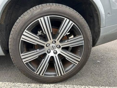 Certified 2024 Volvo XC90 B6 Plus image 21