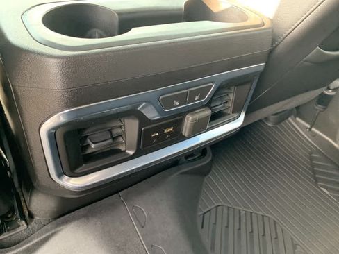 Used 2020 GMC Sierra 2500 AT4 w/ AT4 Premium Package AWD/4WD image 25