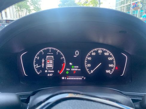 Used 2023 Honda Civic Sport image 3