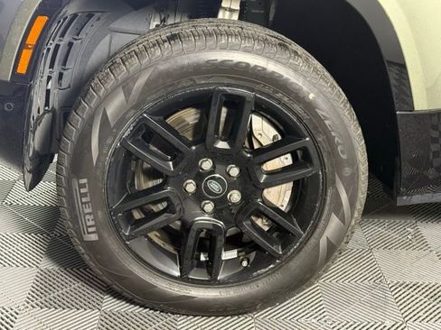 Used 2023 Land Rover Defender 110 X-Dynamic SE image 13