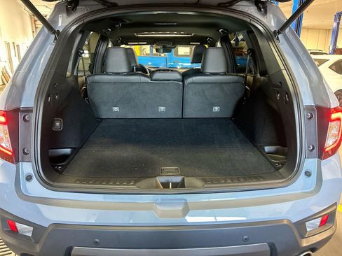 Used 2025 Honda Passport TrailSport image 28