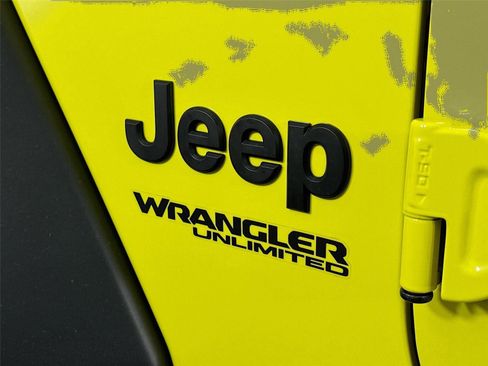 Used 2022 Jeep Wrangler Unlimited Sport w/ Xtreme Recon 35" Tire Package AWD/4WD image 14