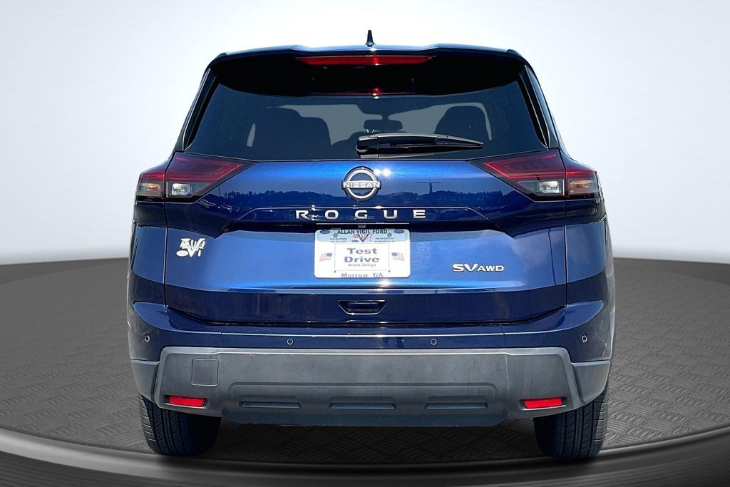 Used 2024 Nissan Rogue SV AWD/4WD image 6