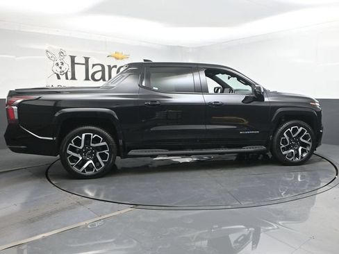 Used 2024 Chevrolet Silverado EV RST AWD/4WD image 36
