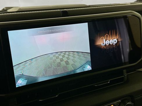 New 2026 Jeep Gladiator Sport AWD/4WD image 18