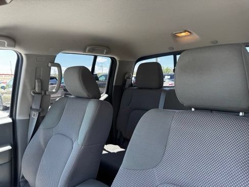 Used 2020 Nissan Frontier SV w/ Midnight Edition Floor Mats RWD image 24