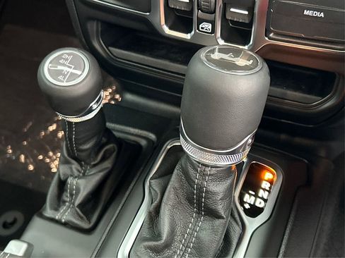 New 2026 Jeep Wrangler Unlimited Sport image 36