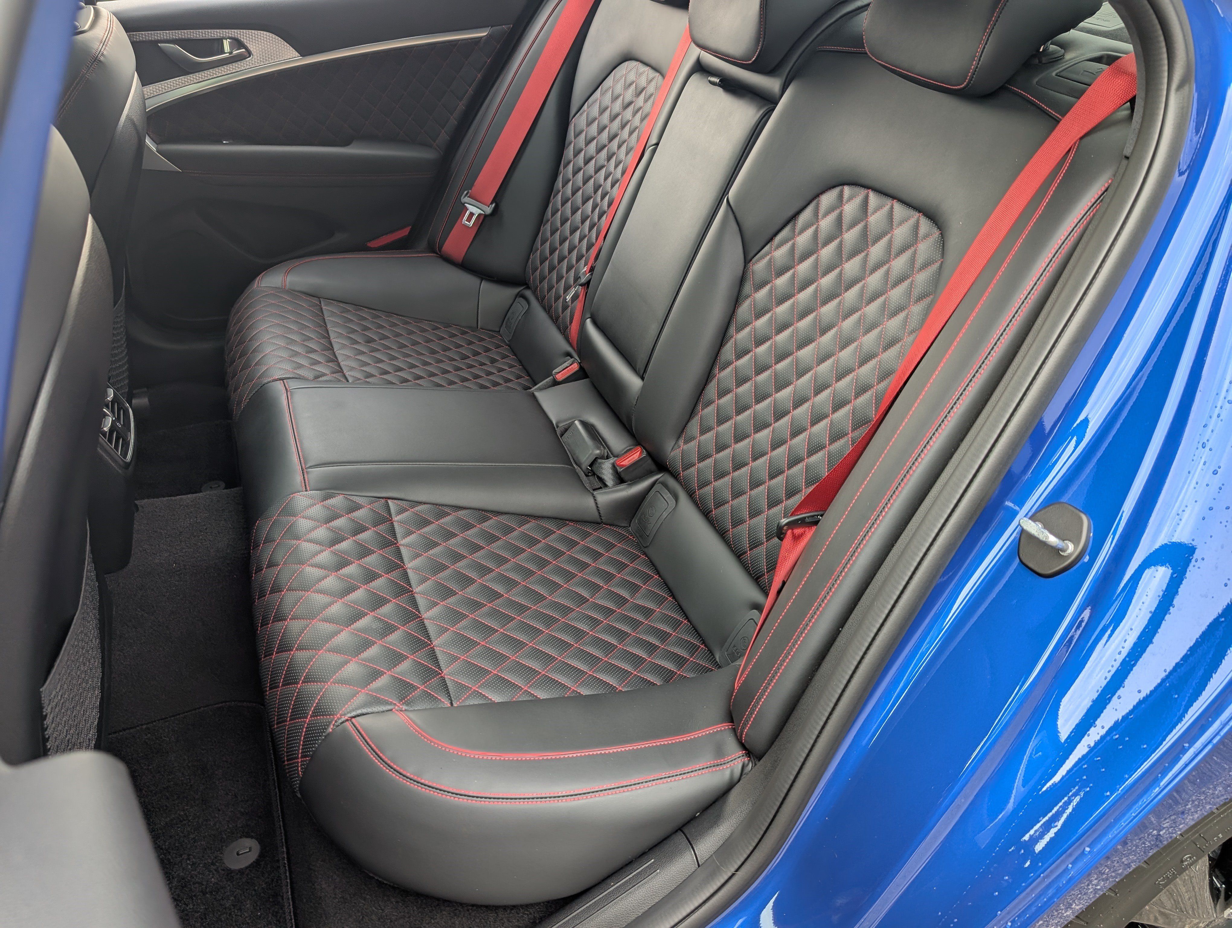 Used 2023 Genesis G70 3.3T w/ Sport Prestige Package RWD image 18
