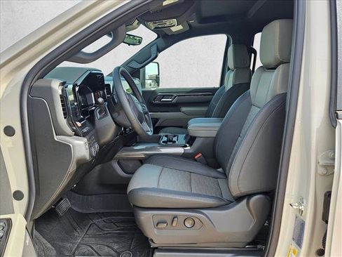 New 2026 Chevrolet Silverado 2500 ZR2 AWD/4WD image 4