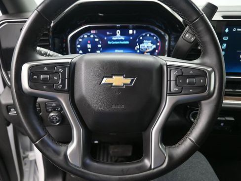 Certified 2025 Chevrolet Silverado 2500 LT w/ Convenience Package image 14