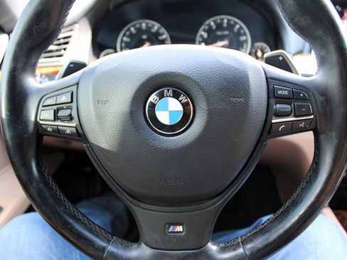 Used 2015 BMW 750Li xDrive image 29