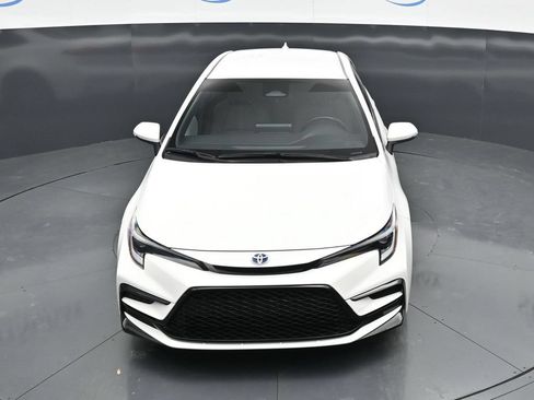 Used 2025 Toyota Corolla SE FWD image 19