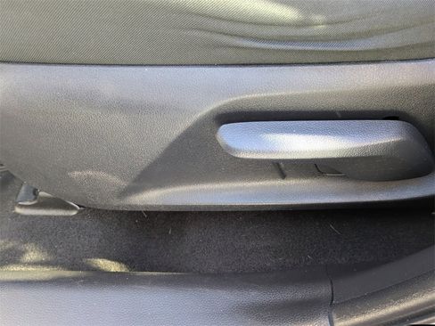 Certified 2020 Toyota RAV4 LE image 21