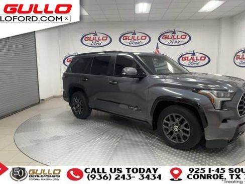 Used 2024 Toyota Sequoia Platinum AWD/4WD image 2
