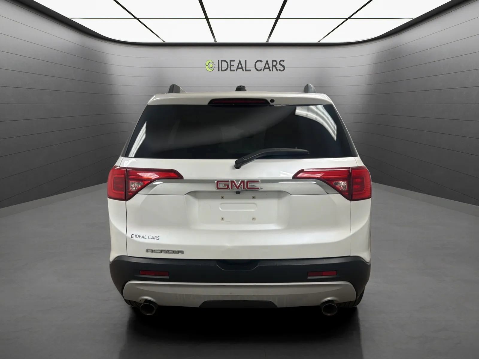 Used 2018 GMC Acadia SLE w/ LPO, Cargo Package FWD image 6