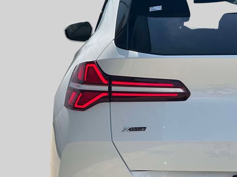 Certified 2025 BMW X3 xDrive30i w/ Convenience Package image 11