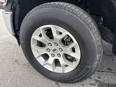 Used 2019 Ford F150 XLT w/ Equipment Group 302A Luxury AWD/4WD image 8