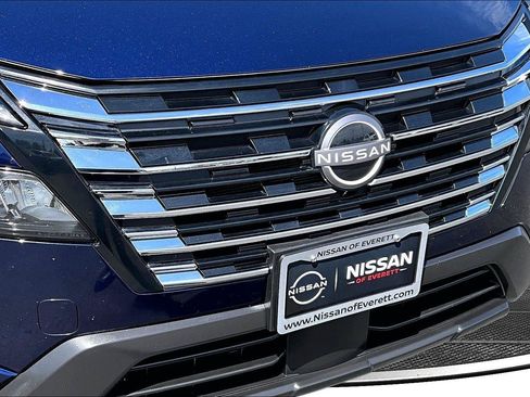 Used 2024 Nissan Rogue SV AWD/4WD image 34