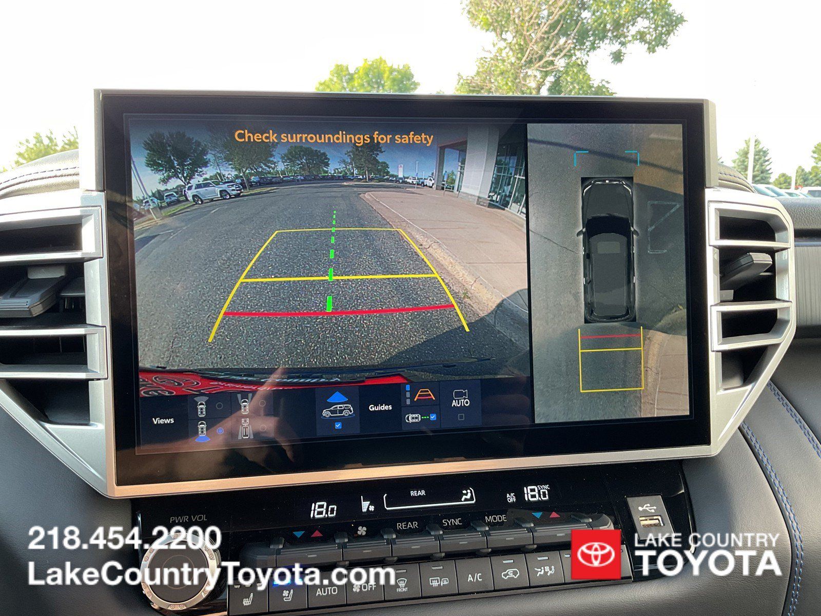 Used 2025 Toyota Sequoia Platinum AWD/4WD image 34