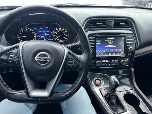 Used 2017 Nissan Maxima Platinum image 26