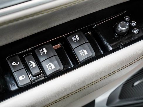 Used 2024 Jeep Wagoneer L Series II w/ Flexible Seating Group AWD/4WD image 49