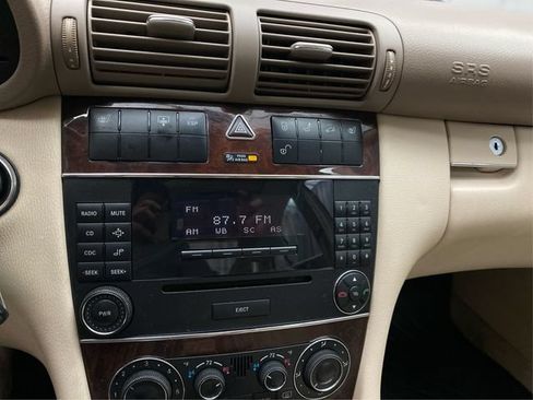 Used 2005 Mercedes-Benz C 320 4MATIC Sedan image 31