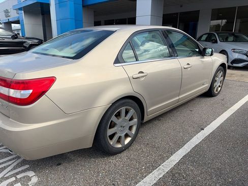 Used 2007 Lincoln MKZ FWD image 4