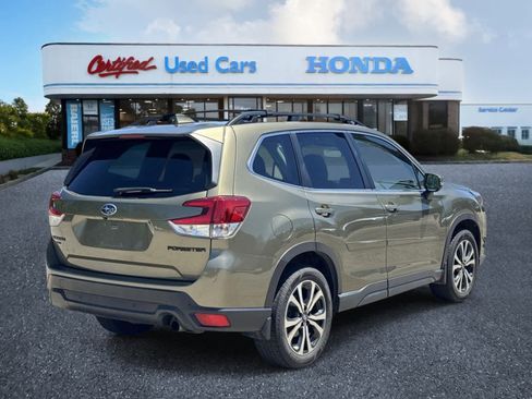 Used 2023 Subaru Forester Limited AWD/4WD image 5