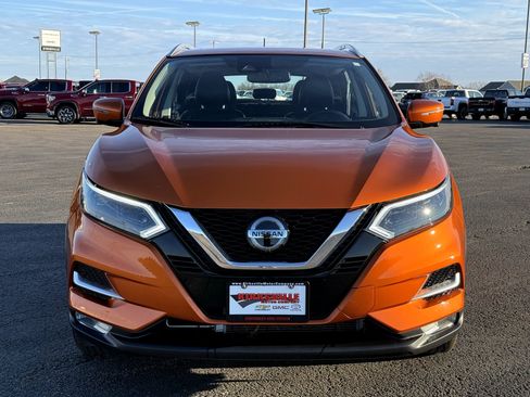 Used 2022 Nissan Rogue Sport SL w/ Premium Package image 9