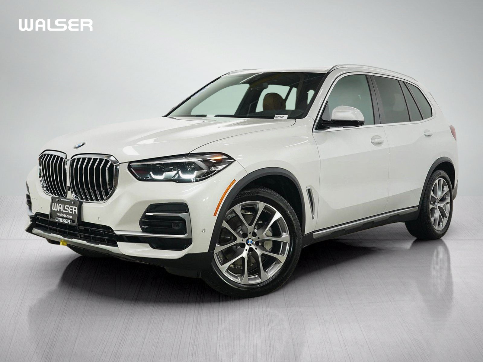 Used 2022 BMW X5 xDrive40i AWD/4WD image 1
