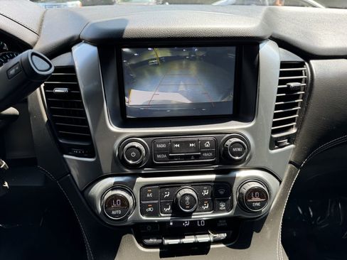 Used 2019 Chevrolet Tahoe LS image 10