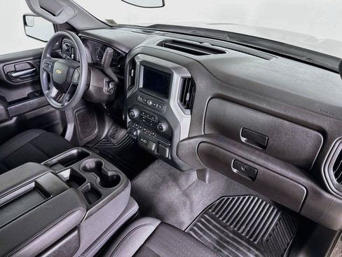 Used 2024 Chevrolet Silverado 1500 Custom AWD/4WD image 28