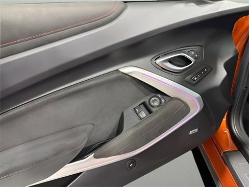 Used 2022 Chevrolet Camaro ZL1 image 9