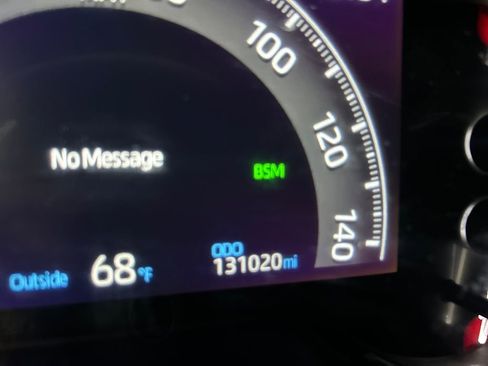 Used 2023 Toyota RAV4 XLE Premium image 10